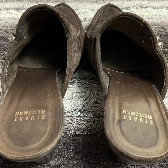 Stuart Weizmann Brown suede buckle studded clogs - Picture 4 of 8